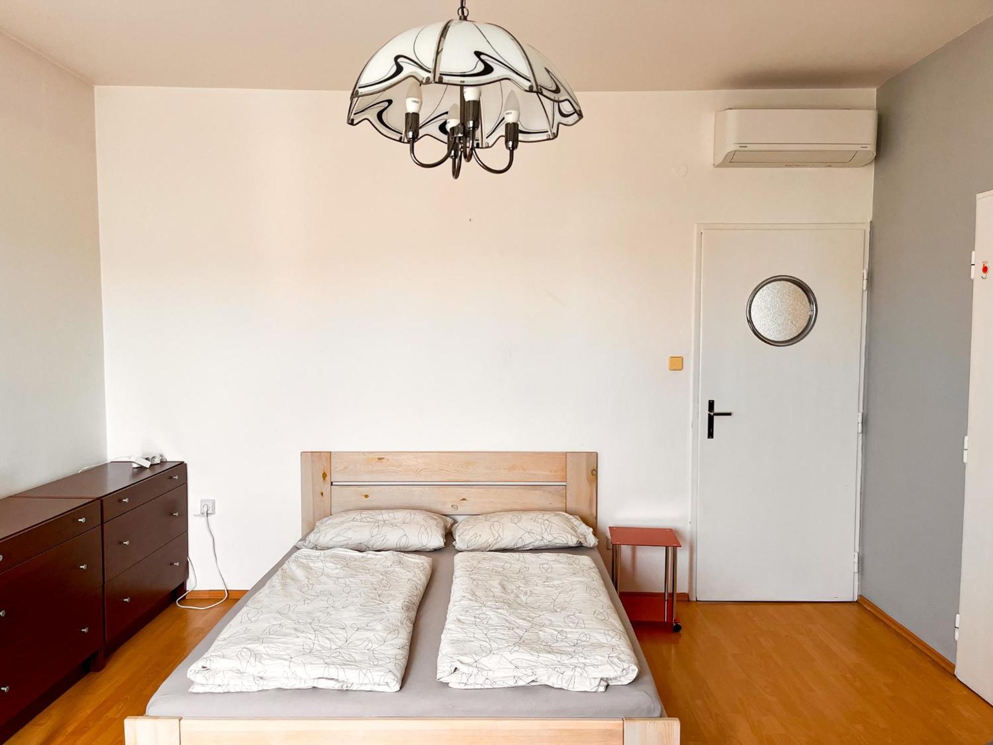 Flat With Nicest Wiew In Old Town - 3 Bedrooms, Ac Bratislava Bagian luar foto